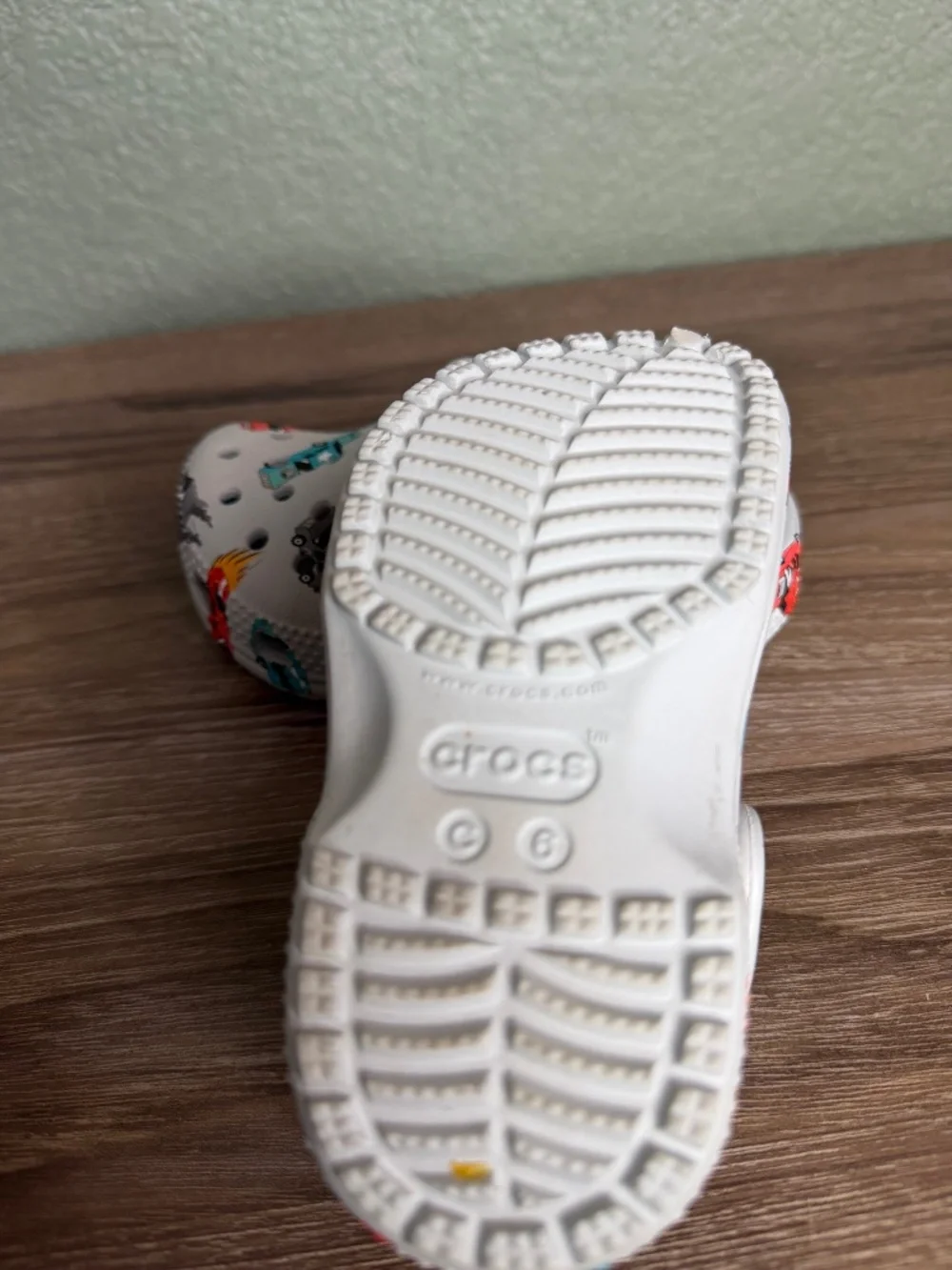CROCS